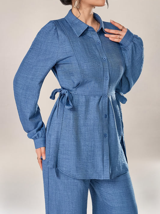 Նորաձև և էլեգանտ, երկկտոր կանացի հագուստ՝ կողային կապերով, միակուրծք վերնաշապիկով և լայն տաբատով՝ գրասենյակային հագուստի համար