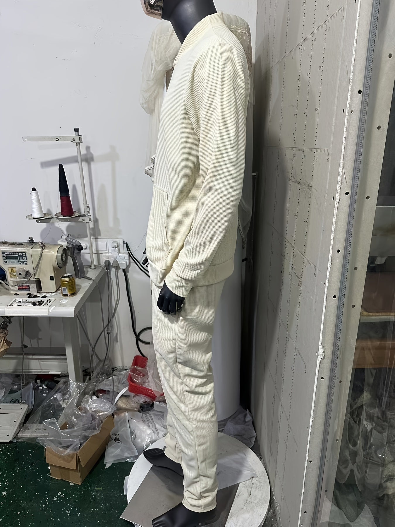 Բեյսբոլի օձիքով բաճկոնի և տաբատի հավաքածու՝ վաֆլի գործվածքից