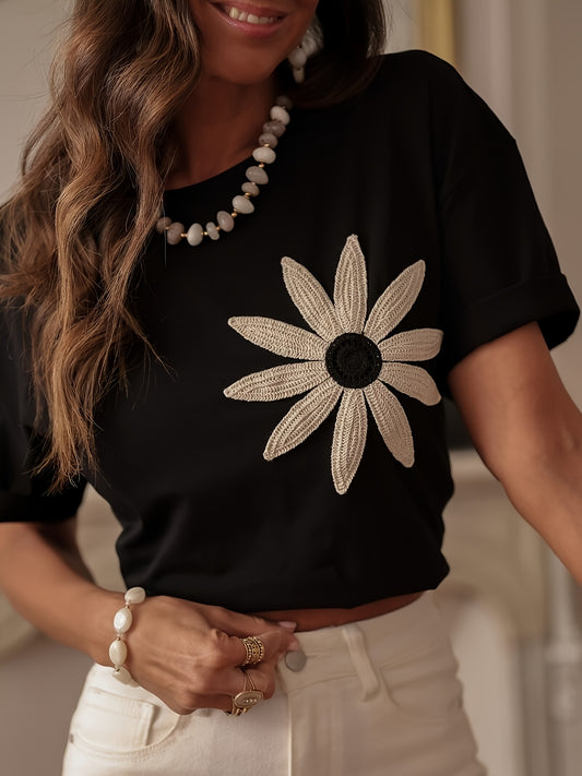 Էլեգանտ և նորաձև սև ծաղկային շապիկ