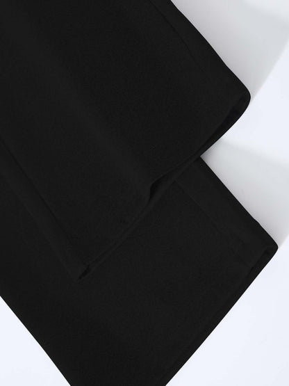 Տղամարդու նորաձև երկկտոր բաճկոնի և սպորտային տաբատի հավաքածու՝ մուգ կապույտ գույնի, ոճային նախշերով, առօրյա երիտասարդական սպորտային հագուստ, կայծակաճարմանդ դետալով, երկար թևքերով, նեղ չափսերով, աշուն/ձմեռ հավաքածու