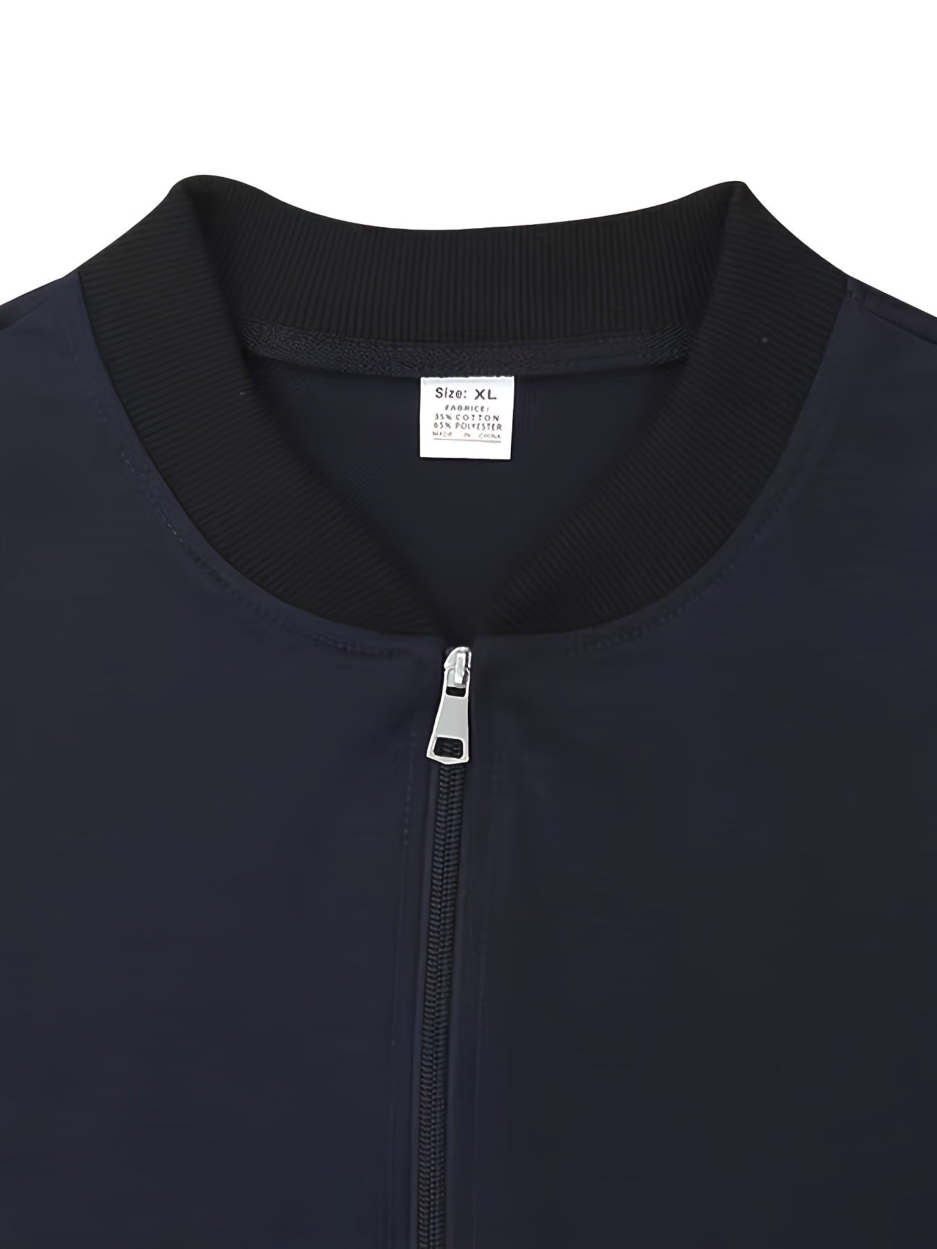 Տղամարդու թեթև, կանգնած օձիքով բաճկոն՝ ձիթապտղի կանաչ, փափուկ, կայծակաճարմանդով բաճկոն՝ գրպաններով, սովորական չափսի՝ գարնանային/աշնանային արշավների և առօրյա բացօթյա հագուստի համար, արշավային պարագաներ