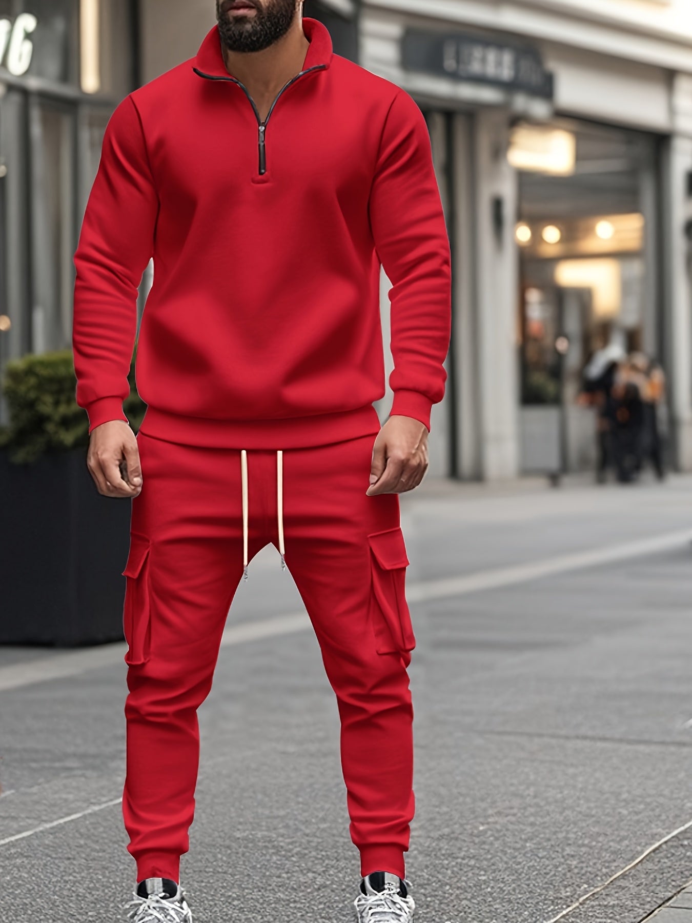 Բազմակողմանի համույթ, տղամարդկանց համար նախատեսված առօրյա 2 հատանոց հավաքածու. Բարձր վզնոցով ծանր, կայծակաճարմանդով սվիտեր և գրպաններով աշխատանքային տաբատ՝ միագույն, փափուկ գործվածքից՝ աշուն/ձմեռ համար