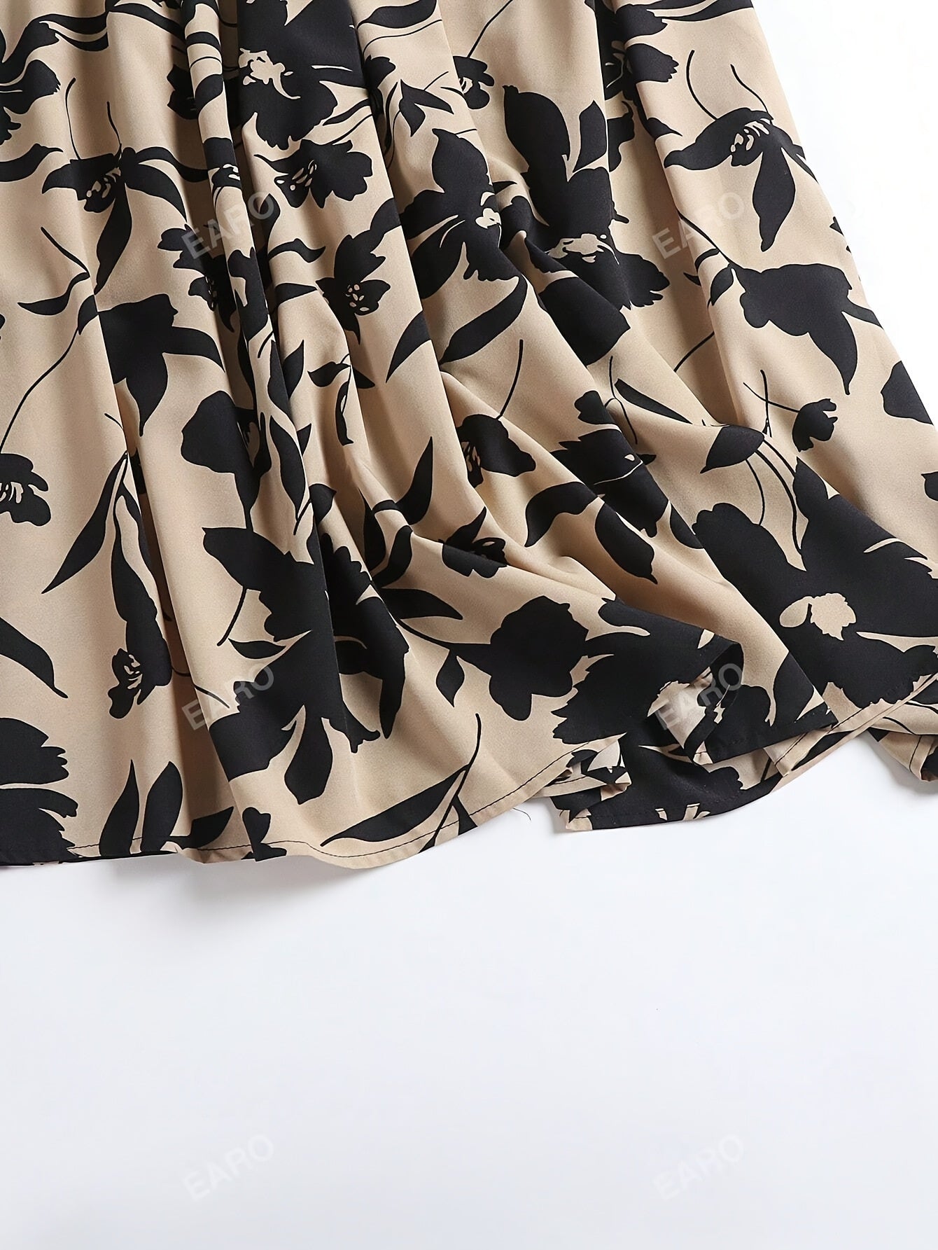 Կանացի էլեգանտ վերնաշապիկի և միդի կիսաշրջազգեստի հավաքածու